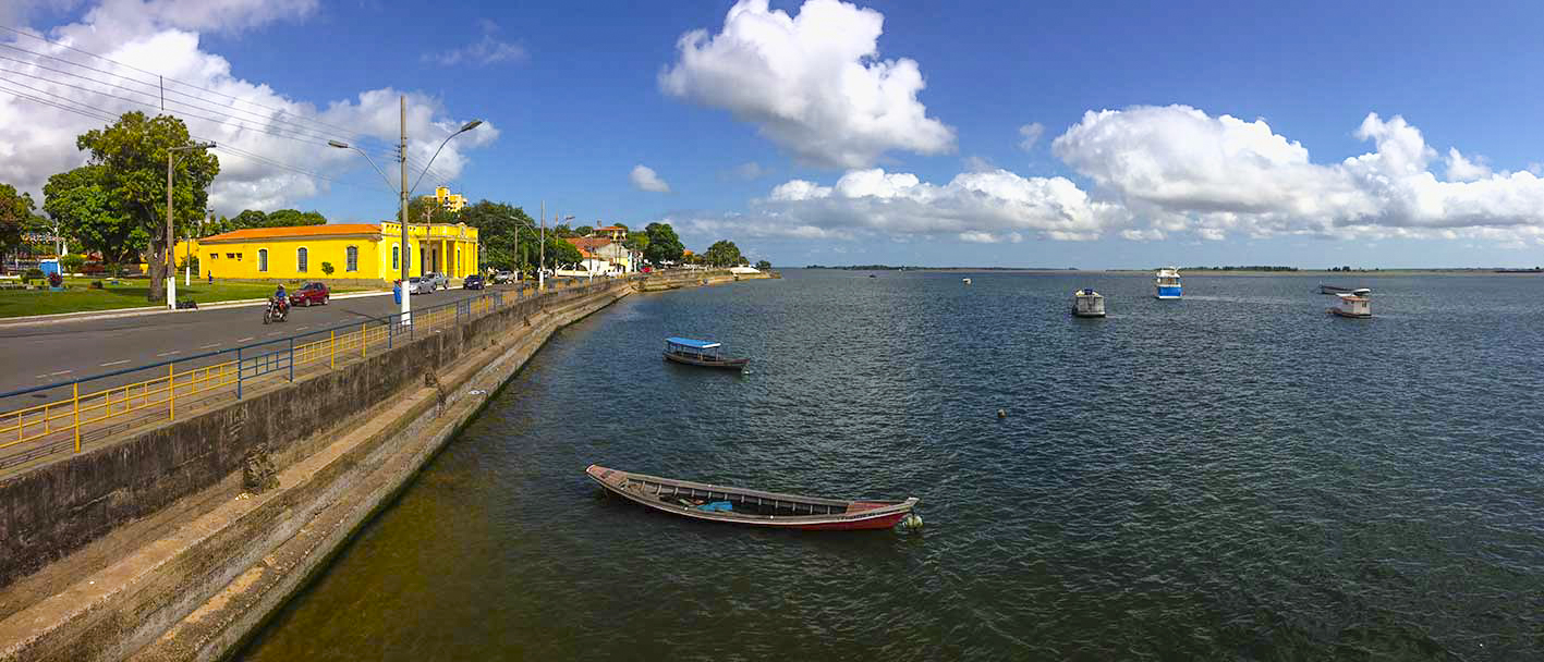 Orla de Santarém às margens do rio Tapajós